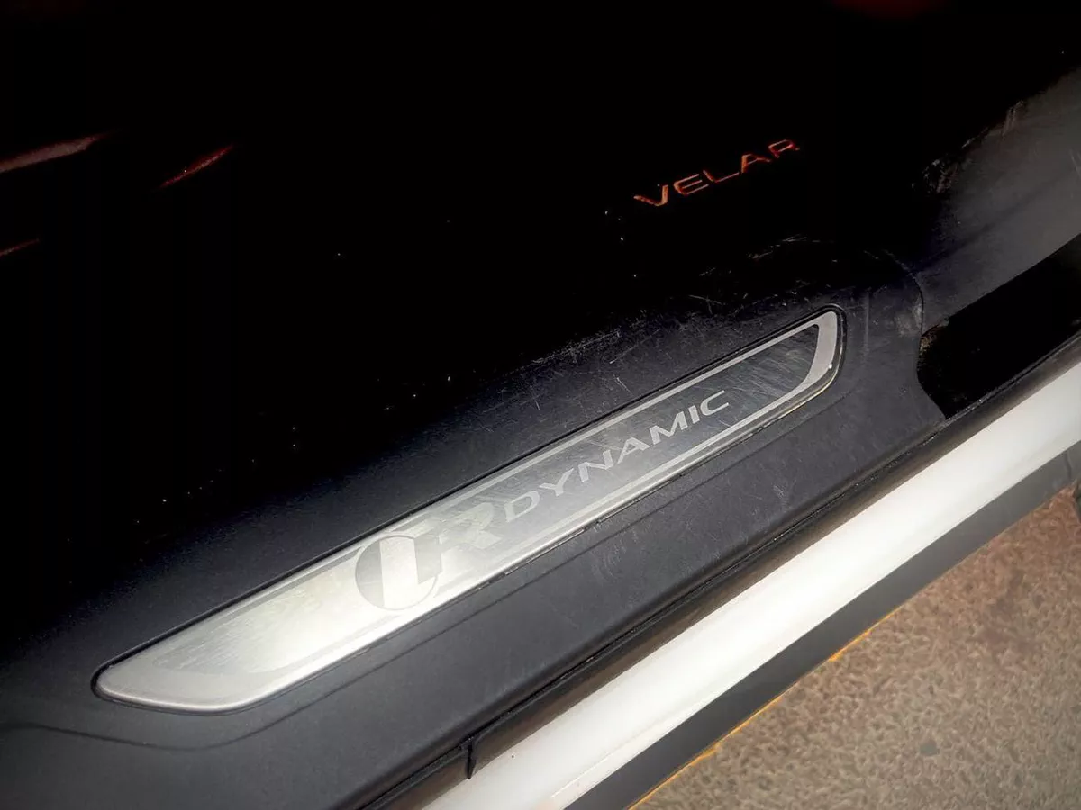 Land Rover Range Rover Velar R-DYNAMIC SE P250 4 cylinder-16-0