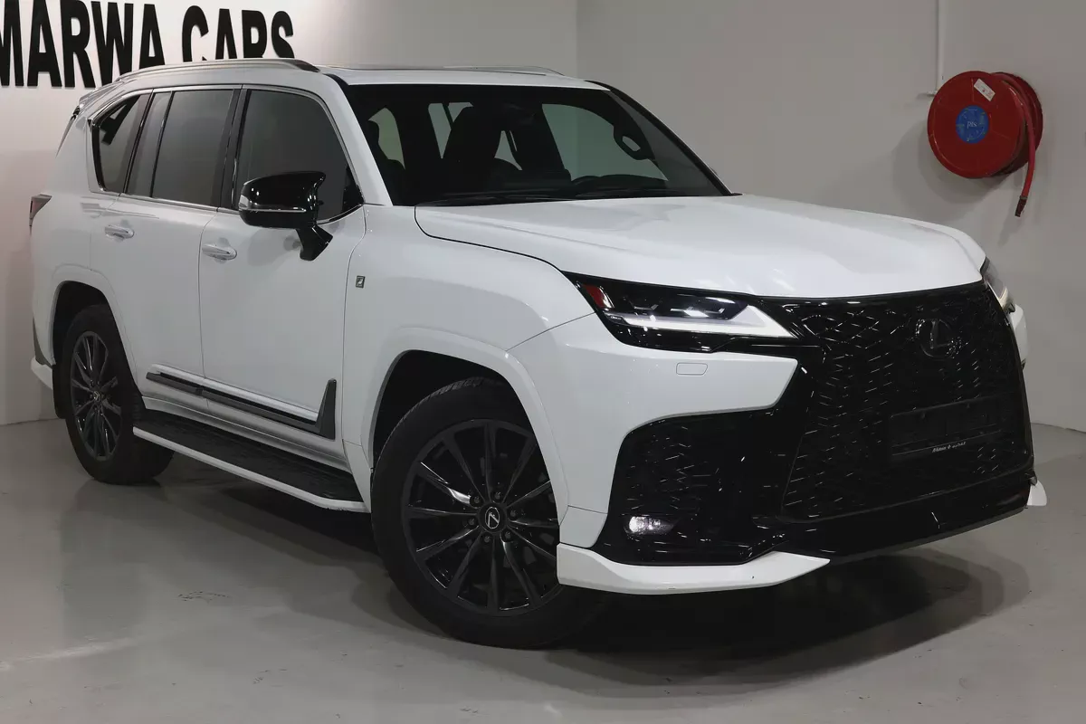 Lexus LX 600 F Sport 2025 | GCC SpecsI ALFUTTAIM WARRANTY  | PERFECT CONDATION I FREE ACCIDENTS-1-1