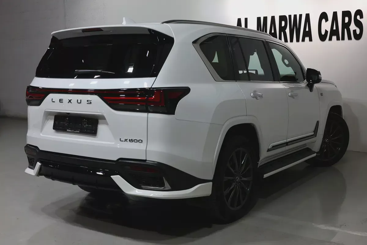 Lexus LX 600 F Sport 2025 | GCC SpecsI ALFUTTAIM WARRANTY  | PERFECT CONDATION I FREE ACCIDENTS-2-2