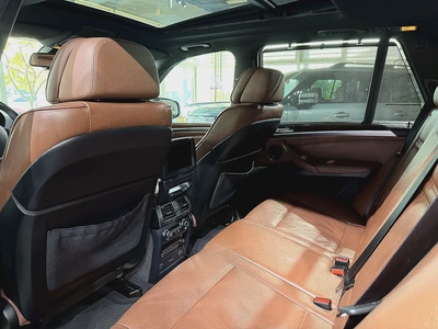 Only 62000 km - GCC - Single Owner- Pristine Condition-12