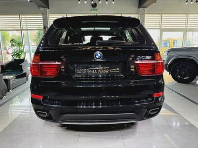 Only 62000 km - GCC - Single Owner- Pristine Condition-4