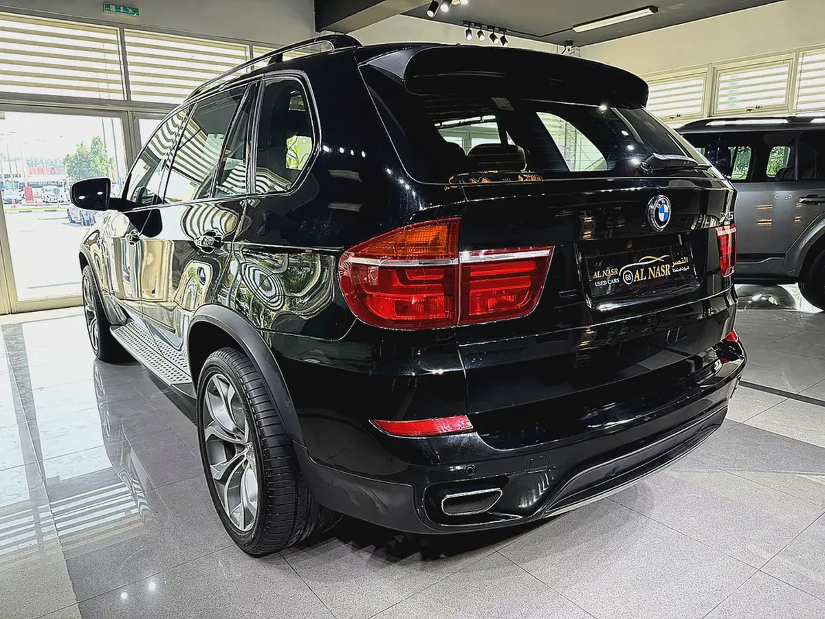 Only 62000 km - GCC - Single Owner- Pristine Condition-3-3