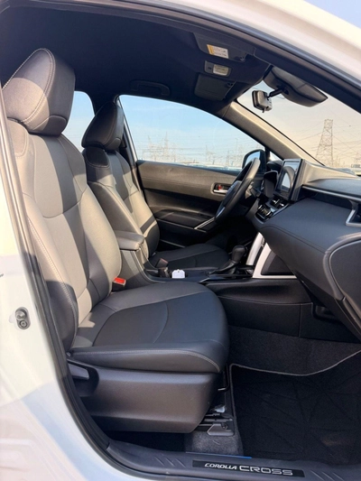 Toyota Corolla Cross Full option 2.0L 2022 model-14