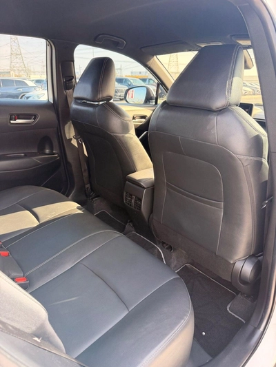 Toyota Corolla Cross Full option 2.0L 2022 model-16