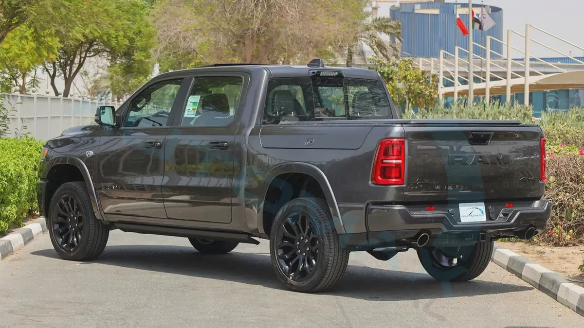 ( For Export / V8 5.7L ) 2026/2026 RAM 1500 Limited Crew Cab eTorque GCC BRAND NEW-4-4