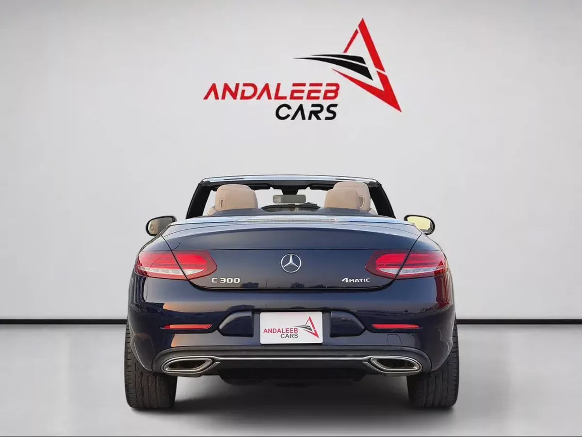 AED 1,440 P.M | 0% DOWN PAYMENT | MERCEDES-BENZ C300 COUPE | 2021 | AMERICAN SPECS-3-3