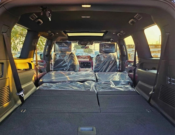 Nissan Patrol SE PLATINUM /3.8L V6 /LEATHER WITH PWR SEATS/PANORAMIC ROOF/360*CAMERA/F/OPTIONN