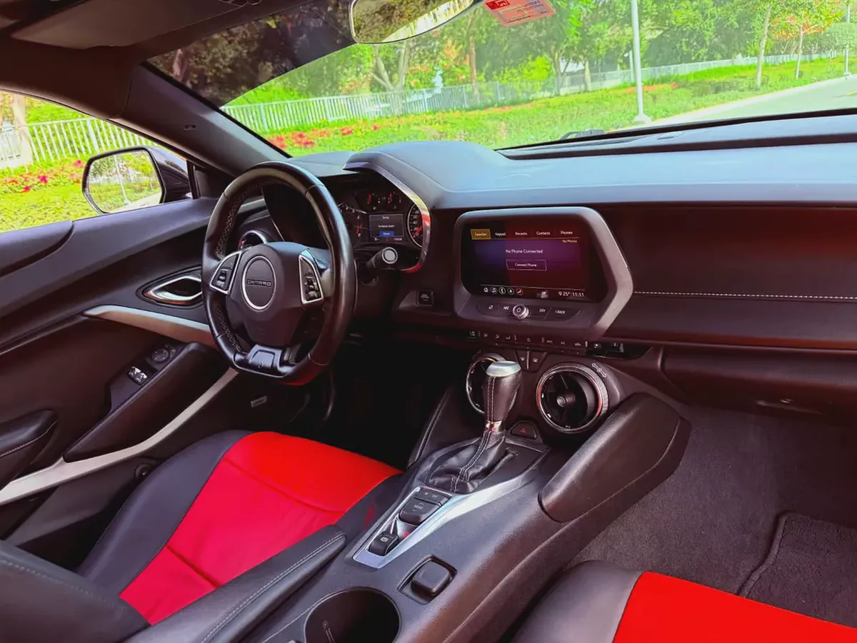 شيفروليه كامارو خليجي فل اوبشن بحالة الوكالة  2020 Chevrolet Camaro RS - GCC Specs-12-12