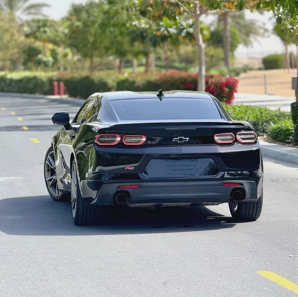شيفروليه كامارو خليجي فل اوبشن بحالة الوكالة  2020 Chevrolet Camaro RS - GCC Specs-5-5