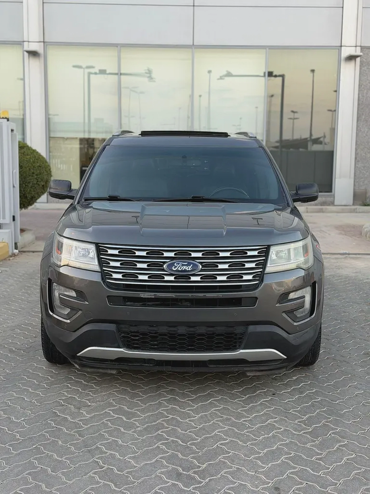 Ford Explorer Limited 2016 American Specs - Fully Loaded SUV
