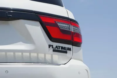 Nissan Armada Platinum 2020 - American Specs-5