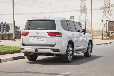 2023 - TOYOTA LAND CRUISER GXR 4.0 - UNDER WARRANTY GCC SPECS - EXCELLENT CONDITION-6