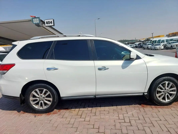 نيسان باثفايندر 2014