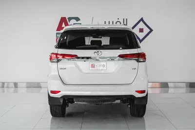 1 YR / 20,000 KM WARRANTY | 4.0 GXR | 6 CYLINDER | AED 1550-4