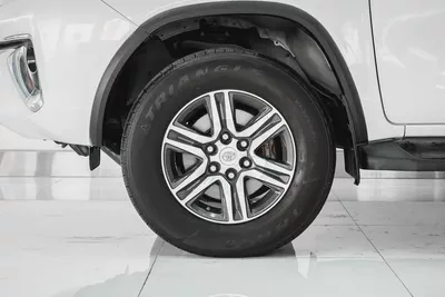 1 YR / 20,000 KM WARRANTY | 4.0 GXR | 6 CYLINDER | AED 1550-7