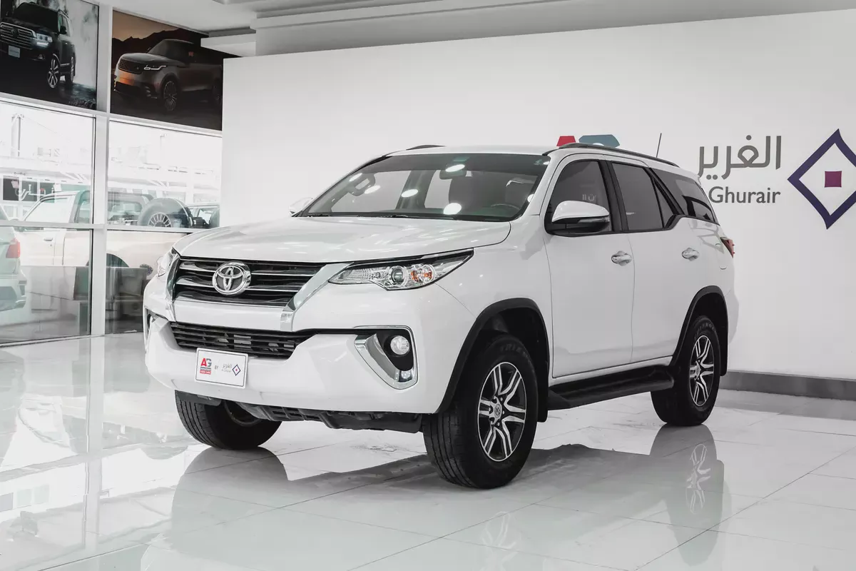 1 YR / 20,000 KM WARRANTY | 4.0 GXR | 6 CYLINDER | AED 1550