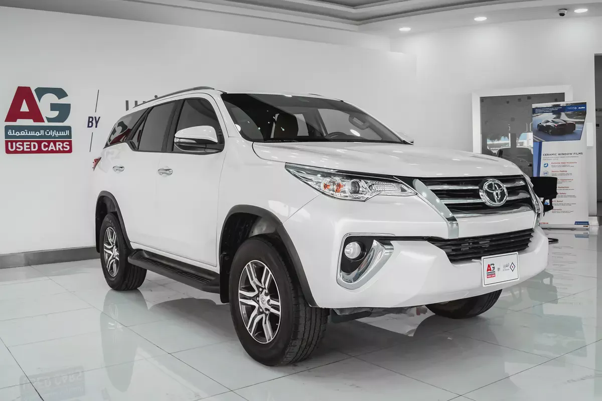 1 YR / 20,000 KM WARRANTY | 4.0 GXR | 6 CYLINDER | AED 1550-2-2