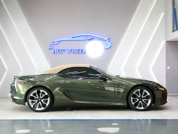 2024 Lexus LC 500 Titanium - V8