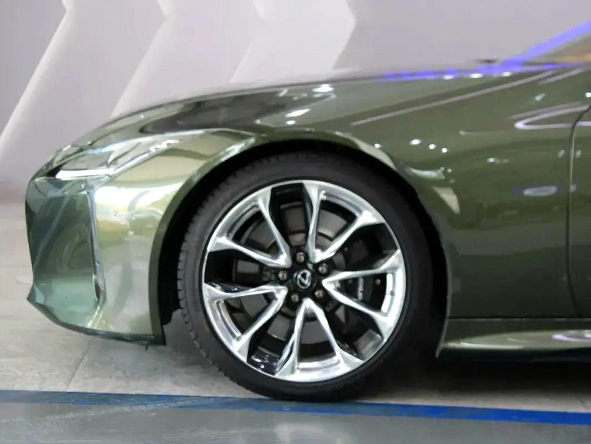 2024 Lexus LC 500 Titanium - V8-5-5