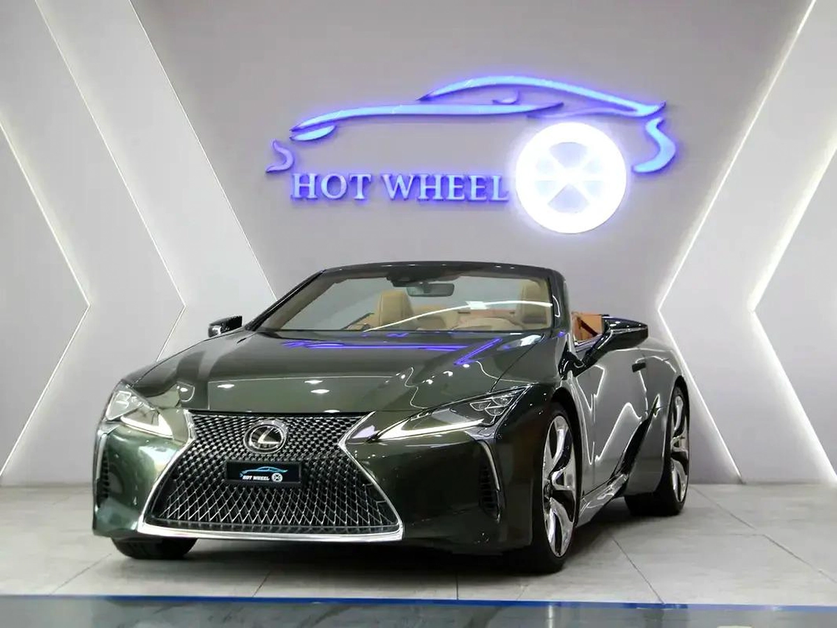 2024 Lexus LC 500 Titanium - V8-0-0