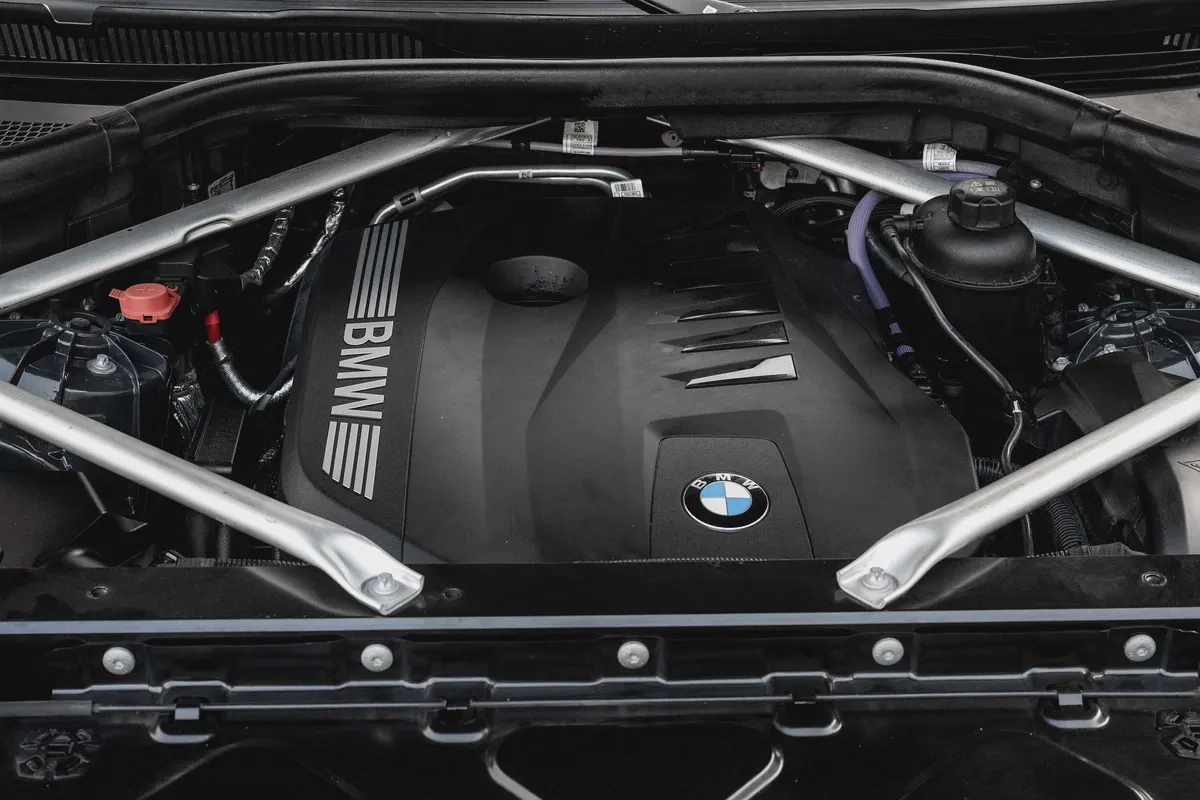 5,856 P.M | X6 xDrive 40i M Sport | 0% Downpayment | BMW WARRANTY+SERVICE-13-13