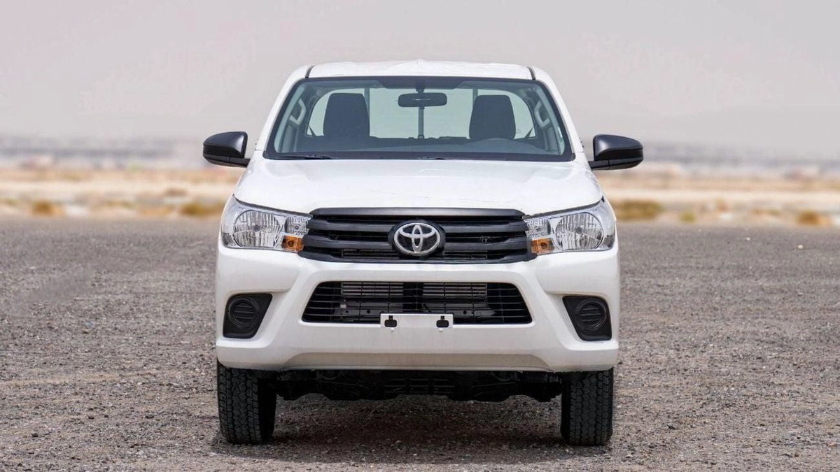 Toyota Hilux GL Toyota hilux 2.4L diesel basic option My25