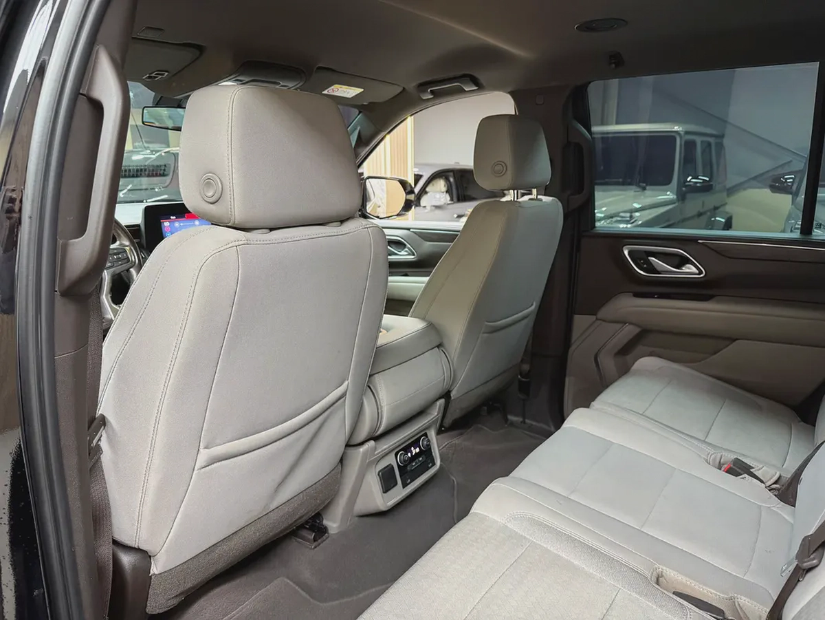 Chevrolet Tahoe LS 2021 | GCC Specs | Low Mileage | Well Maintained-12-12