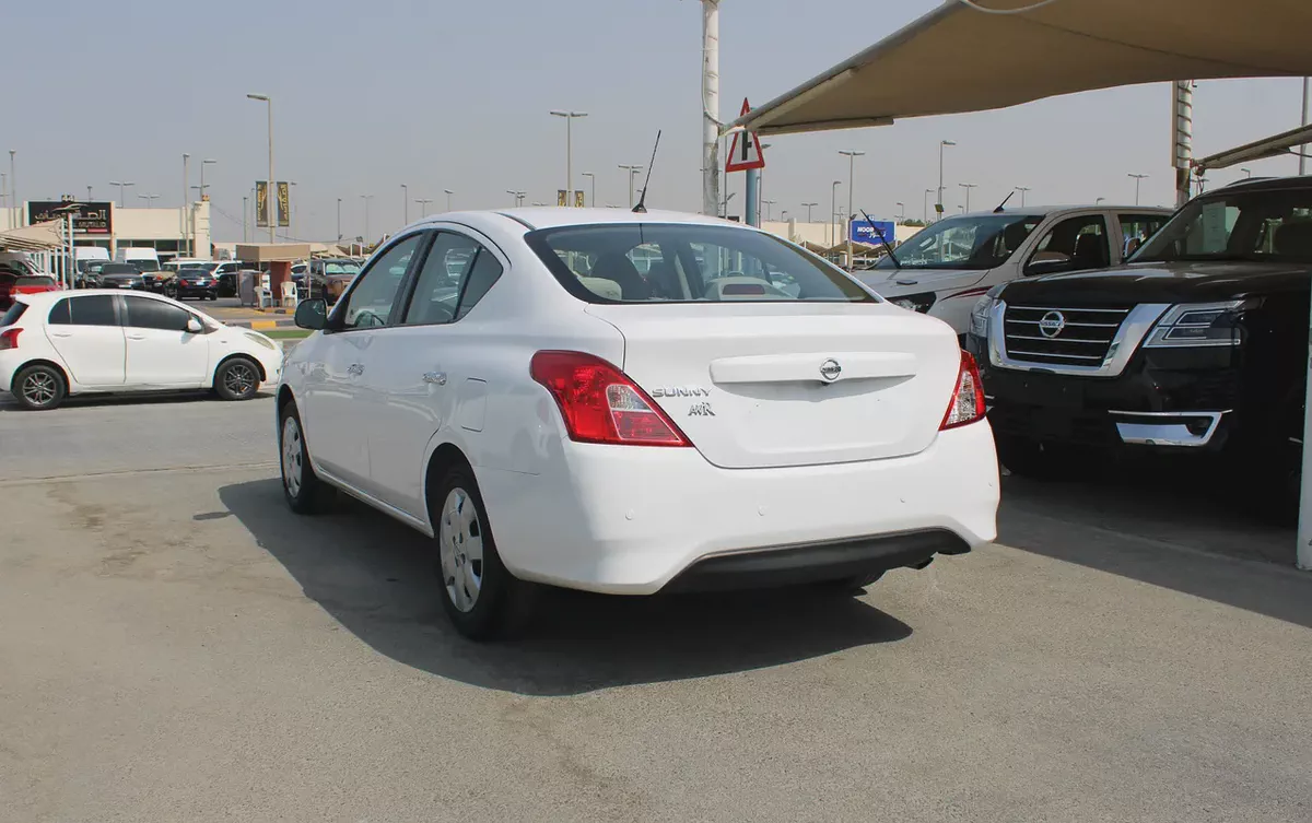 Nissan Sunny 2022 SE GCC Specs --3-3
