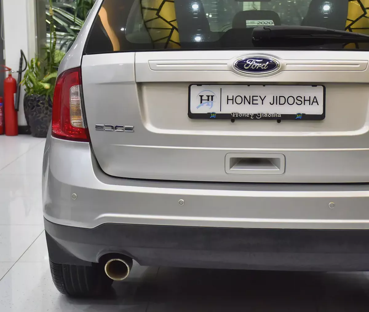 EXCELLENT DEAL for our Ford Edge ( 2014 Model ) in Silver Color GCC Specs-7-7