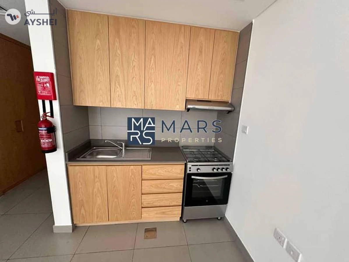 Brand new balconey studio avalible with gym,pool,parking-15-15