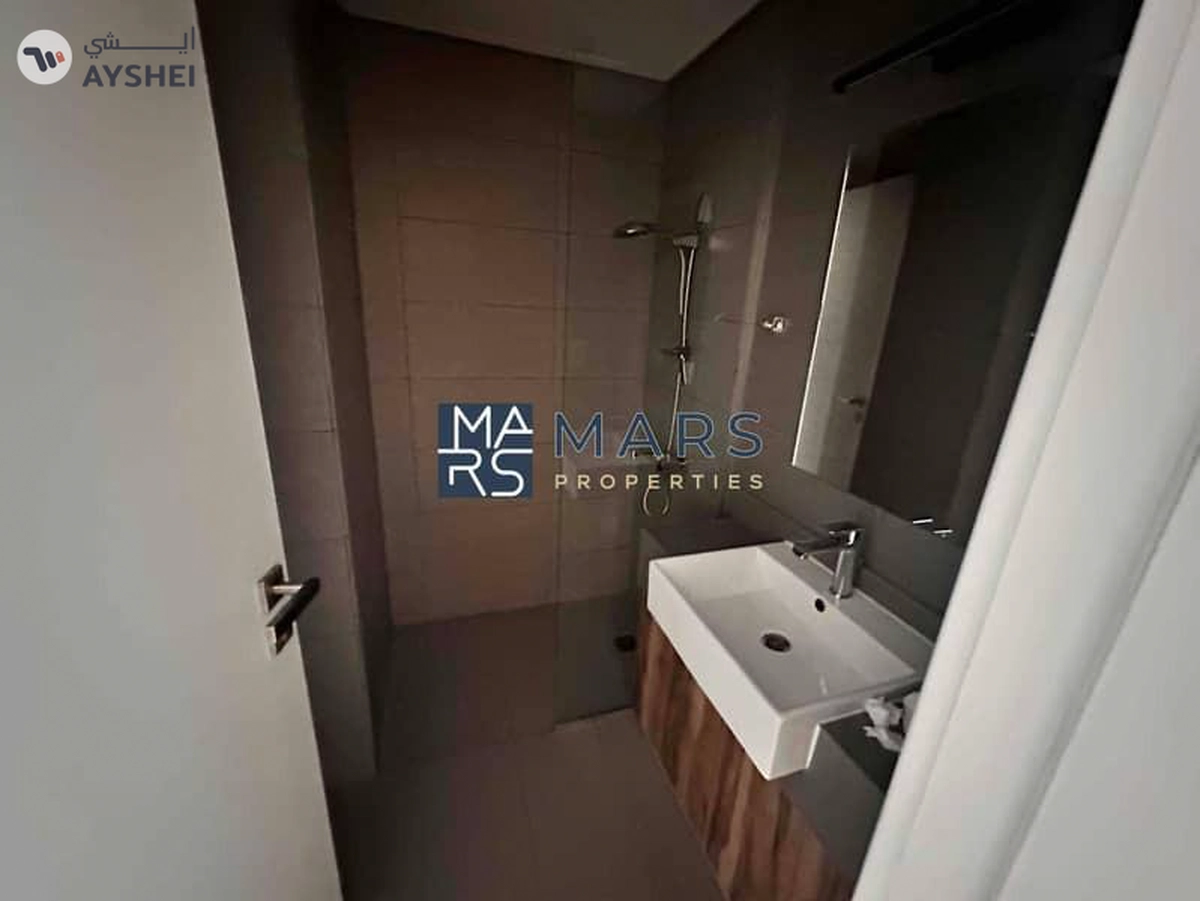 Brand new balconey studio avalible with gym,pool,parking-16-16