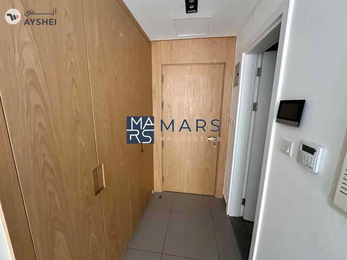 Brand new balconey studio avalible with gym,pool,parking-18-18