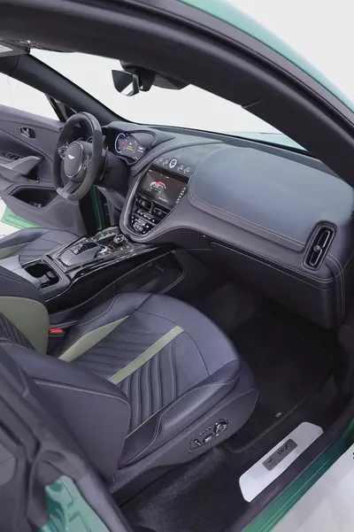 Aston Martin DBX 707 SPECIAL Q SPEC + CARBON INT/EXT SAME AS NEW-15
