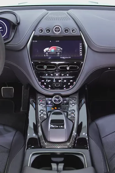 Aston Martin DBX 707 SPECIAL Q SPEC + CARBON INT/EXT SAME AS NEW-5