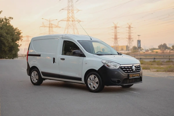 Renault Dokker Delivery Van | GCC Specs | Ref#R32405
