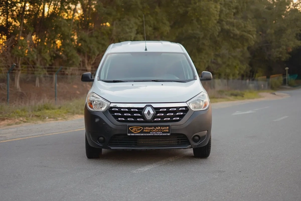 Renault Dokker Delivery Van | GCC Specs | Ref#R32405