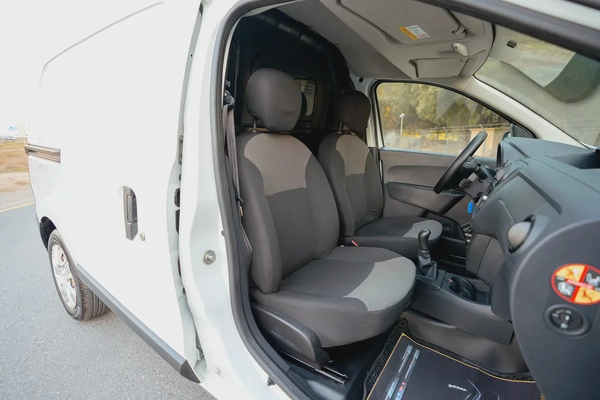 Renault Dokker Delivery Van | GCC Specs | Ref#R32405