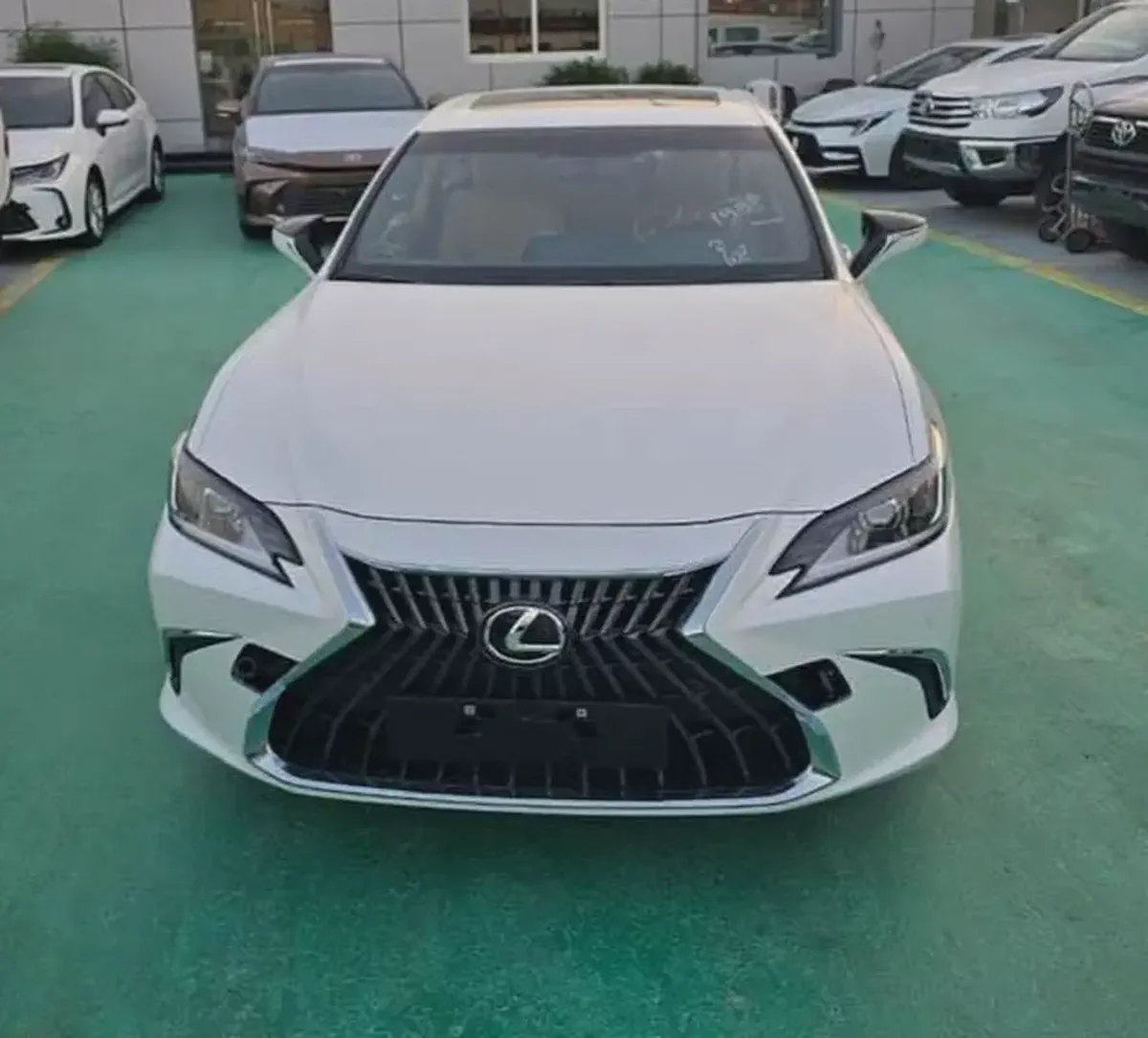 2026 Lexus ES 300h | Cash, Bank finance  Inhouse finance