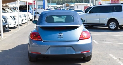 Volkswagen Beetle Convertible-1