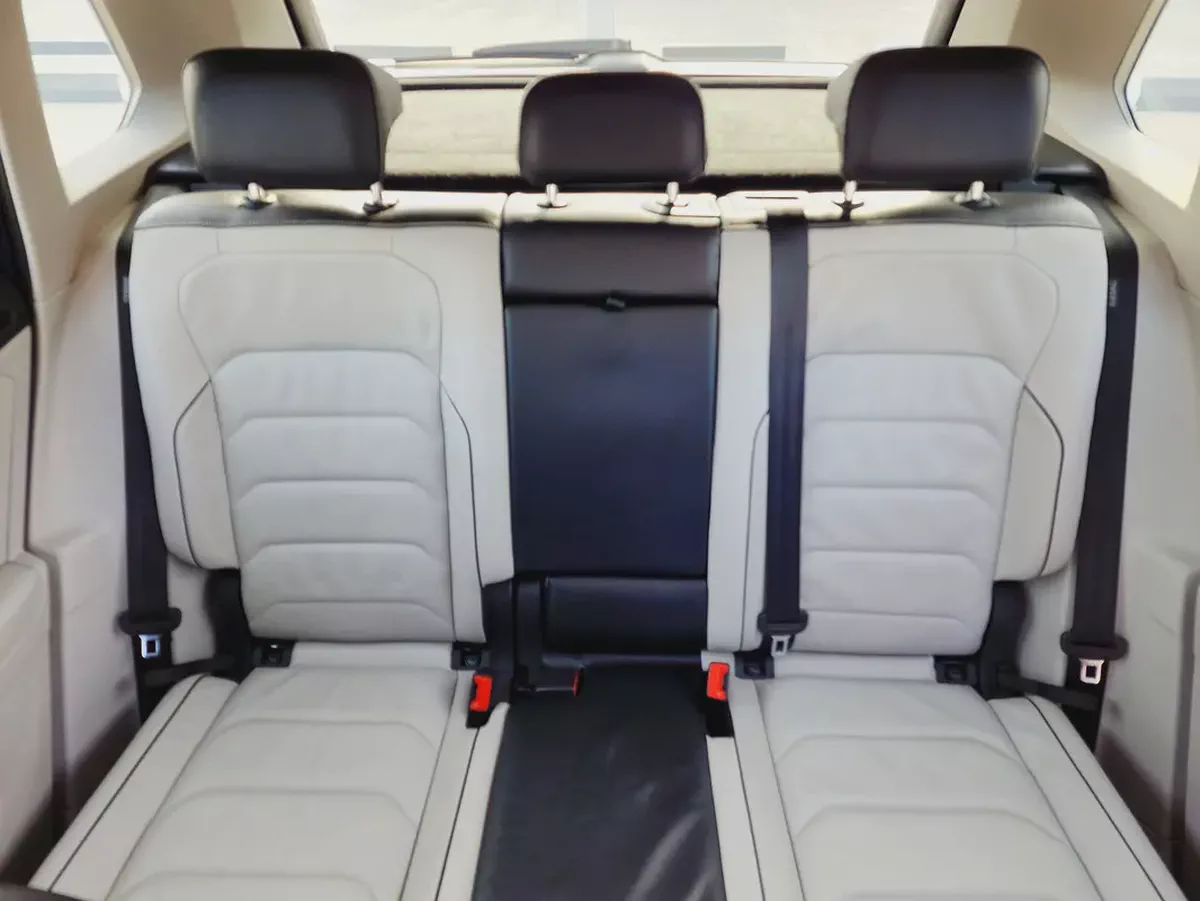 Volkswagen Tiguan 4Motion 2.0 Sport 2018 Model GCC Specs With Full Service History From Agency-15-15