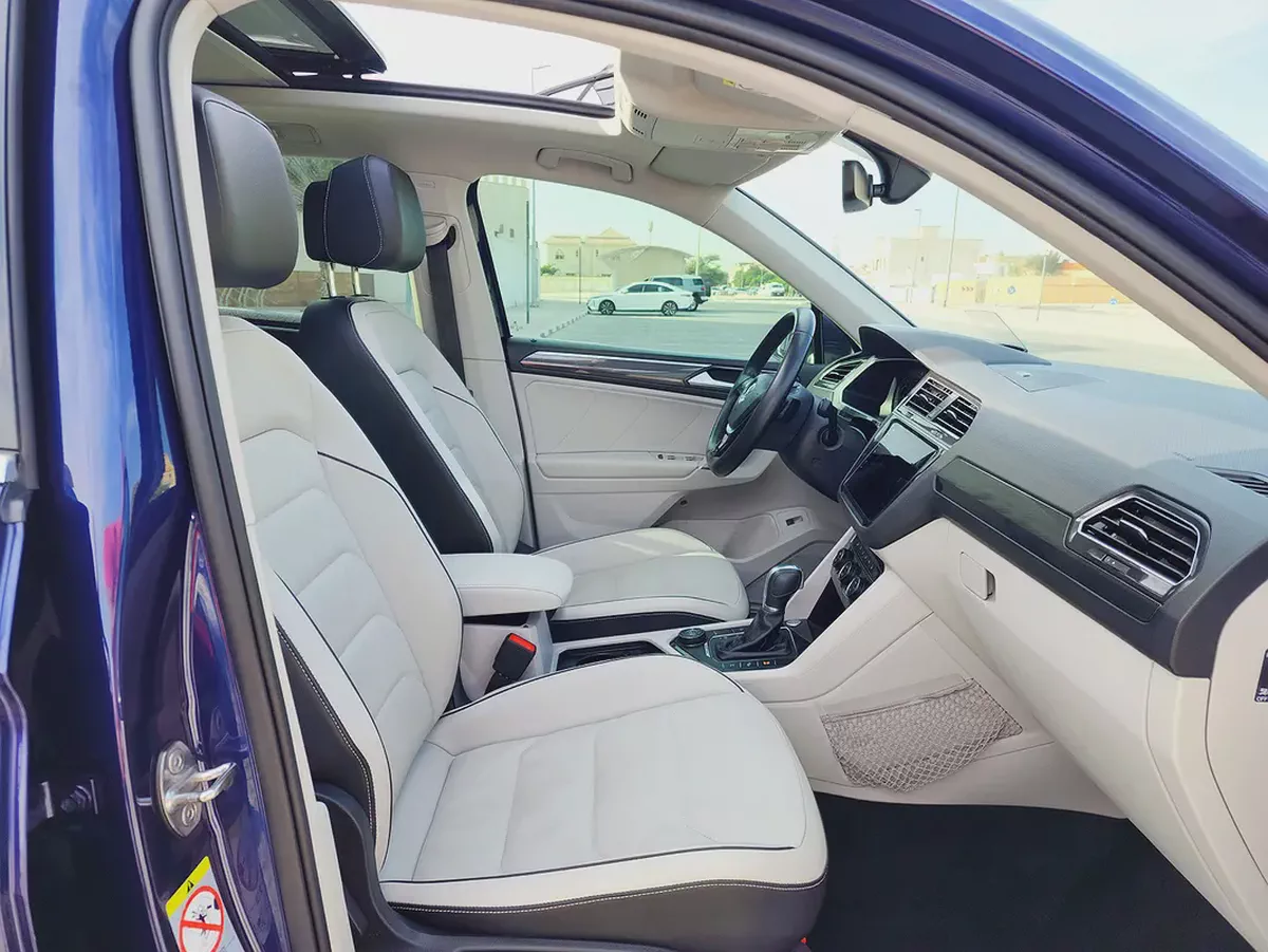 Volkswagen Tiguan 4Motion 2.0 Sport 2018 Model GCC Specs With Full Service History From Agency-8-8