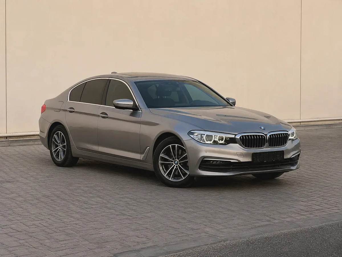 BMW 5-Series 520i Exclusive 2020 | GCC Specs | Low Mileage-1-1