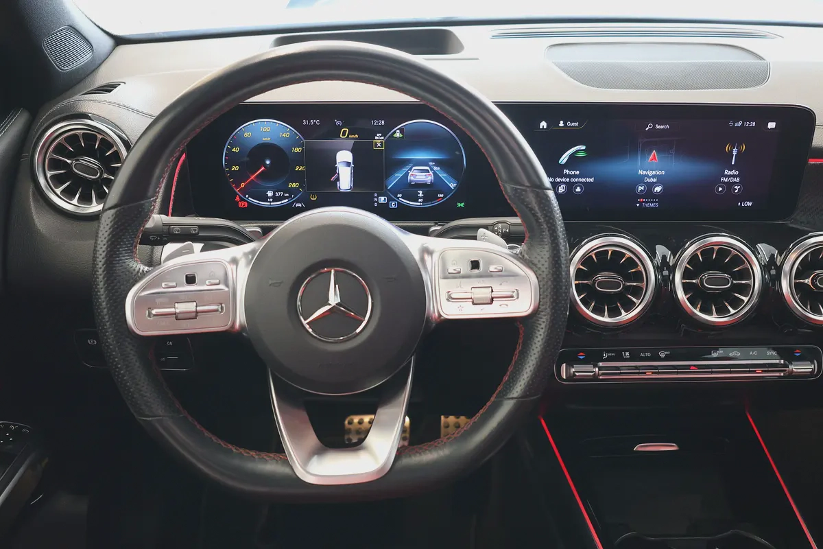 2023 Mercedes-Benz GLB 250 4MATIC | GCC Specs | Low Mileage 46000km-UNDER WARRANTY  SERVICE-12-12