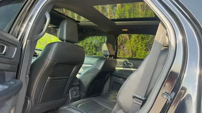 2018 Ford Explorer Platinum - American Specs - Excellent Condition-9