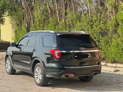 2018 Ford Explorer Platinum - American Specs - Excellent Condition-4