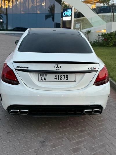 Mercedes Benz C300-0