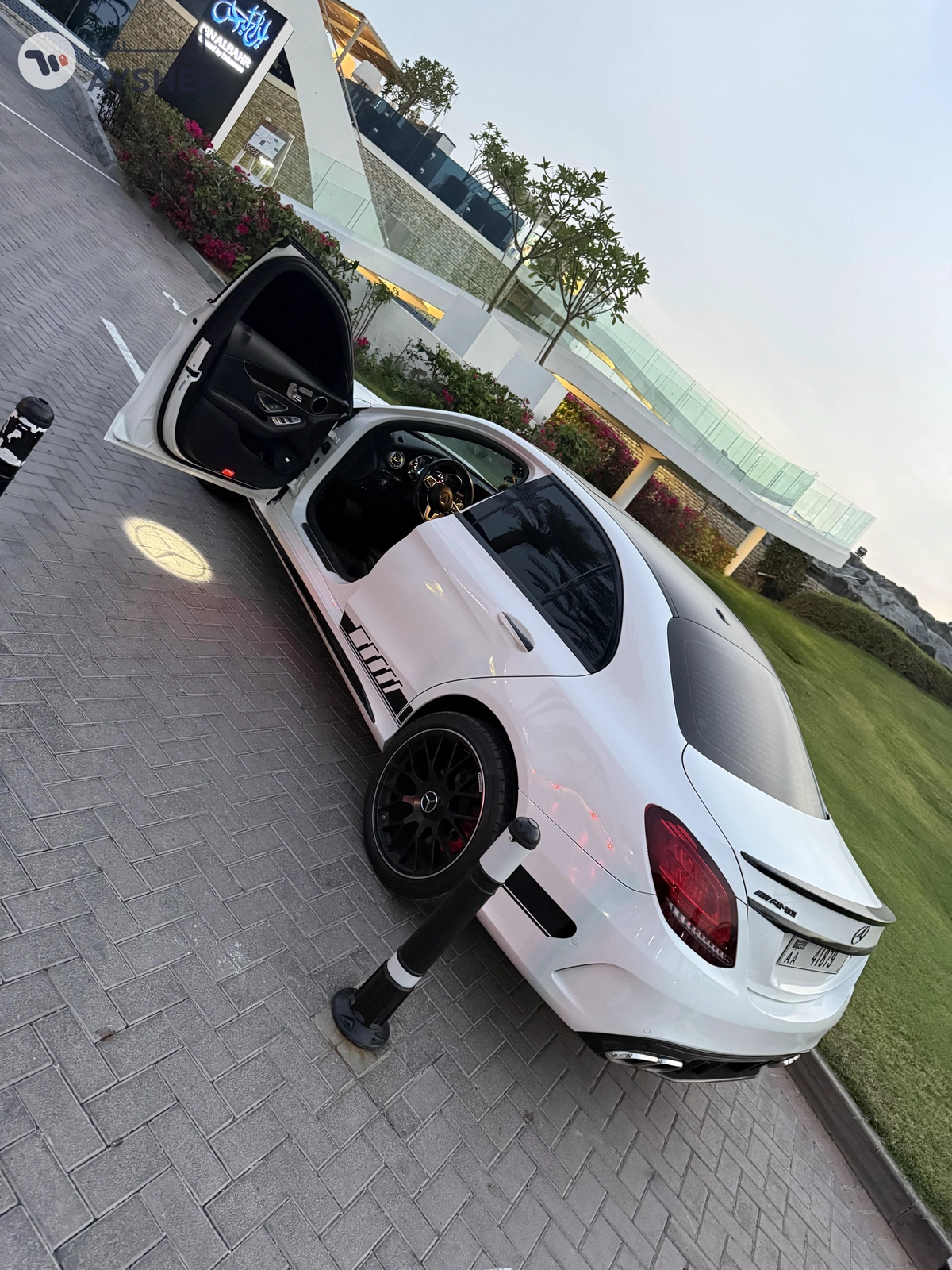 Mercedes Benz C300-4-4