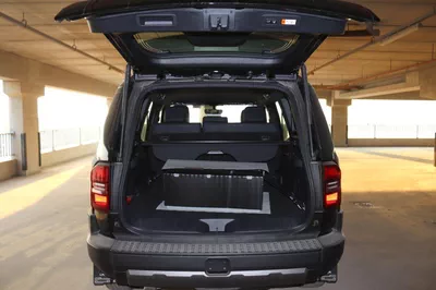 Toyota Prado VXR TOYOTA PRADO / 2.7L V4 PETROL / LETHER WITH DRIVER PWR SEAT / Only for Africa Special Price-4