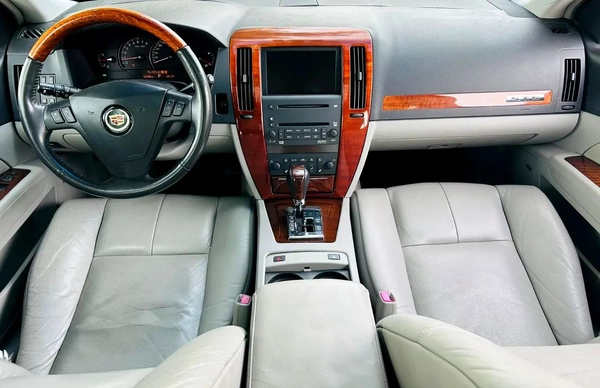 CADILLAC STS | 2006 | LOW MILEAGE CLEAN CAR FRESH JAPAN IMPORT