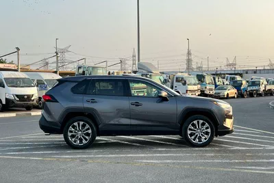 Toyota RAV4 XLE 2023 Toyota RAV4 Full Option - 2.5 V4 - Big Screen & Radar Sensor - Trunk Auto Push Star-8